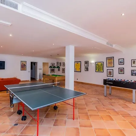 Stunning Detached In The Gated And Peaceful شقة بودروم