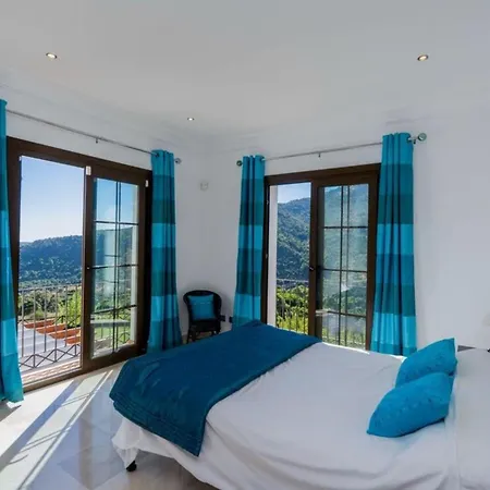 Stunning Detached In The Gated And Peaceful Apartment Bodrum